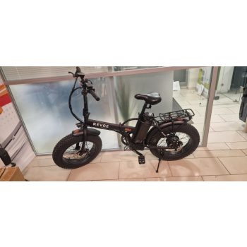   Revoe 551691 Dirt Vtc összecsukható vastagkerekes elektromos kerékpár 20', fekete (Enyhe , szinte láthatatlan karc a sárvédőn)