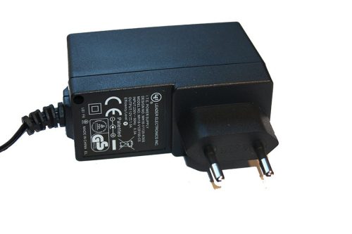 12V 1,5 A-5 db-os csomag, led szalag, adapter, tápegység, ac/dc, cc tv, 230V-0,3A